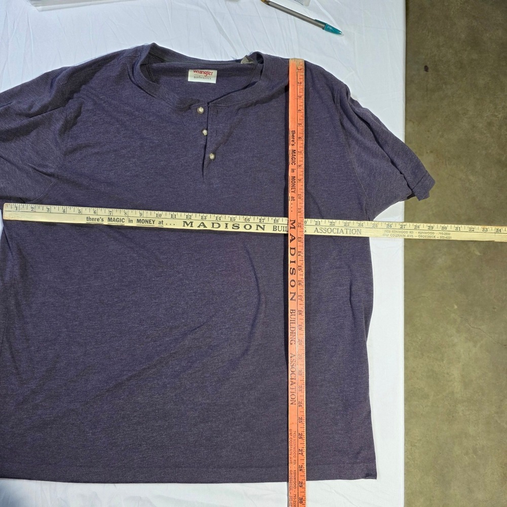 Wrangler Authentics Mens XL Short Sleeve Henley Shirt Heather Purple 3 Button - Picture 3 of 3
